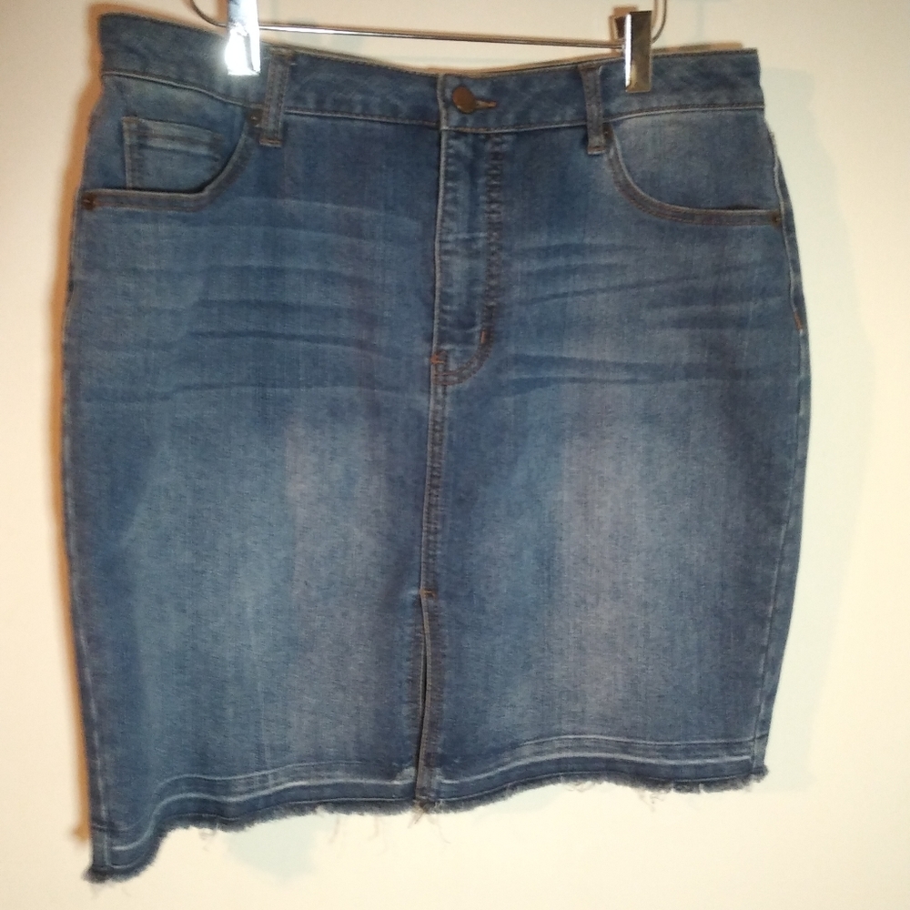Faded Glory denim skirt size 12
